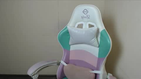 Snapshot of cammila_horn chatting on October 28, 2025, 7:01 am cammila horn online show from October 28, 2025, 7:01 am