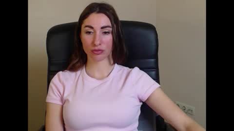 cammila horn online show from January 18, 2026, 6:23 pm