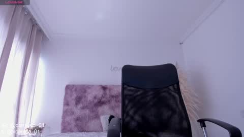 Laura Camila online show from January 7, 2025, 5:31 pm