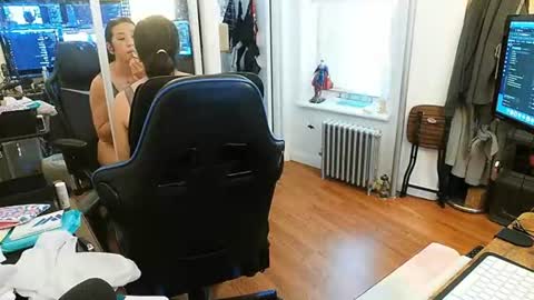 Snapshot of cammy_ho chatting on August 5, 2026, 6:11 pm cammy_ho online show from August 5, 2026, 6:11 pm