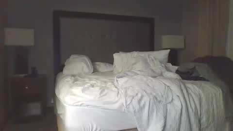 cammyman6900 online show from November 4, 2025, 10:42 pm