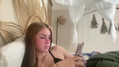 camncaroline online show from September 20, 2025, 3:40 am