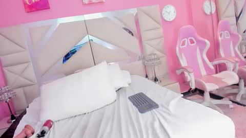 Snapshot of campbell_lily chatting on May 31, 2026, 6:09 pm Lily Campbell online show from May 31, 2026, 6:09 pm