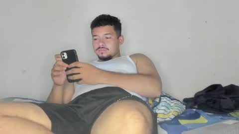 Snapshot of camrichard chatting on June 14, 2026, 5:09 am Richard online show from June 14, 2026, 5:09 am
