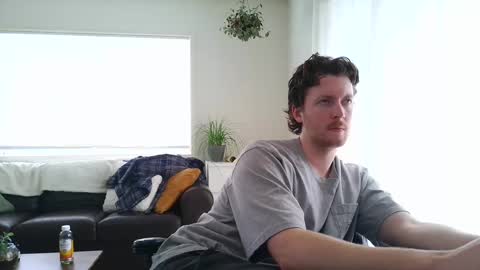 Devon online show from March 3, 2025, 6:33 pm