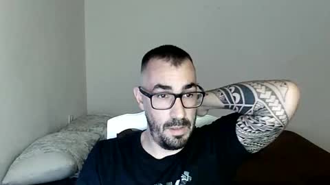 canario2388 online show from May 26, 2026, 5:31 pm