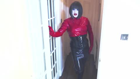 candi smokes online show from December 8, 2024, 2:09 pm