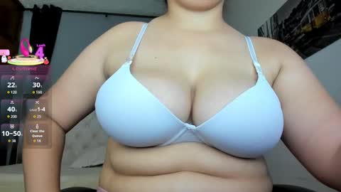 Candy  online show from November 4, 2025, 12:59 pm