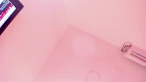 Snapshot of candicewayne chatting on May 26, 2026, 12:12 pm CANDICE WAYNE online show from May 26, 2026, 12:12 pm