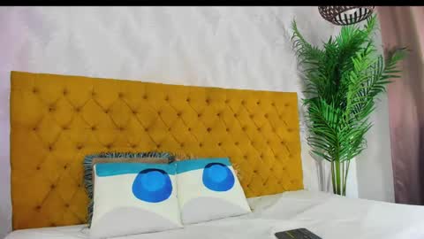 Snapshot of candise_oconnor chatting on September 12, 2025, 5:18 am candise online show from September 12, 2025, 5:18 am