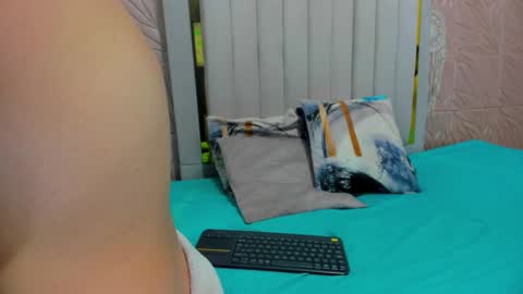 Snapshot of candise_oconnor chatting on November 4, 2025, 8:41 pm candise online show from November 4, 2025, 8:41 pm