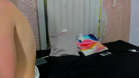 Snapshot of candise_oconnor chatting on November 19, 2025, 7:36 pm candise online show from November 19, 2025, 7:36 pm