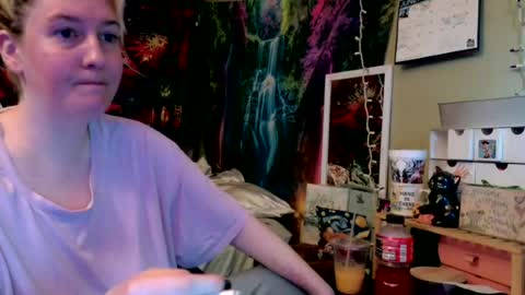 Candi online show from June 24, 2026, 10:31 pm