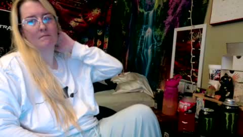 Candi online show from July 3, 2026, 8:48 pm