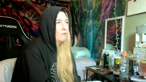 Candi online show from July 28, 2026, 8:52 pm