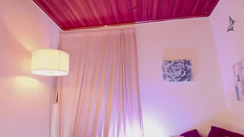 Snapshot of candle_lz chatting on January 5, 2025, 9:15 am candle_lz online show from January 5, 2025, 9:15 am