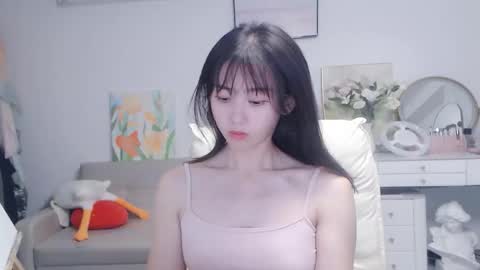 candy8998 online show from October 12, 2025, 12:59 pm