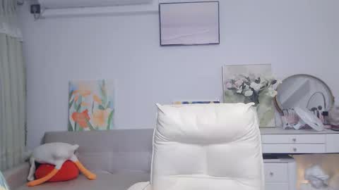 candy8998 online show from October 30, 2025, 10:54 pm