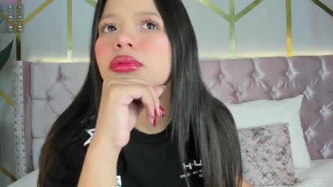 Candy Beck online show from December 6, 2024, 3:33 pm