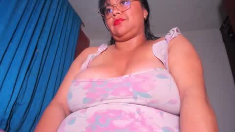Snapshot of candy_browm1 chatting on May 6, 2026, 1:36 am Candy Brown online show from May 6, 2026, 1:36 am