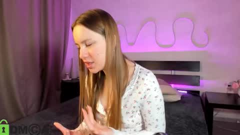 Snapshot of candy_cansew chatting on November 8, 2025, 1:17 am Candy online show from November 8, 2025, 1:17 am