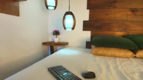 Jolie online show from February 2, 2026, 8:07 pm