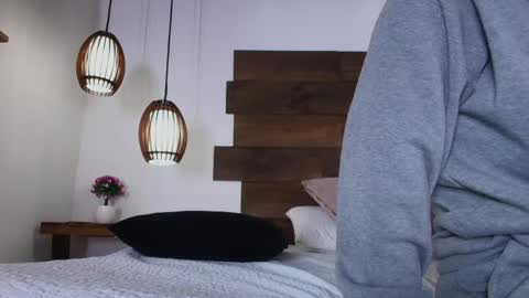 Snapshot of candy_feett chatting on May 16, 2026, 12:15 pm Jolie online show from May 16, 2026, 12:15 pm