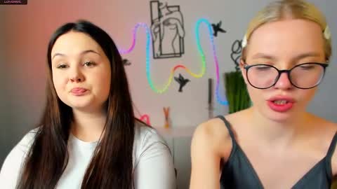 Snapshot of candy_flossie1 chatting on March 13, 2026, 7:53 pm candy flossie1 online show from March 13, 2026, 7:53 pm