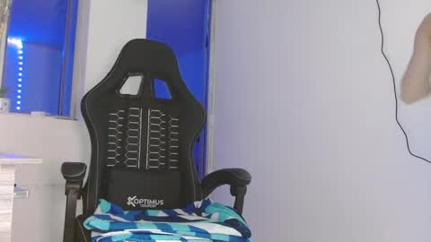 candy_giuliana21 online show from April 23, 2026, 1:07 am