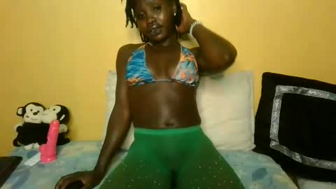 candy_hun online show from July 2, 2026, 9:32 pm