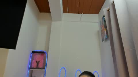 Snapshot of candy_kitty7343 chatting on June 11, 2026, 4:43 am candy_kitty7343 online show from June 11, 2026, 4:43 am