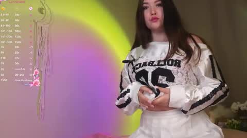 Leya online show from January 18, 2026, 5:11 am