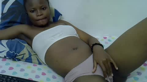 Snapshot of candy_lisah chatting on July 19, 2026, 4:11 pm Lisa online show from July 19, 2026, 4:11 pm