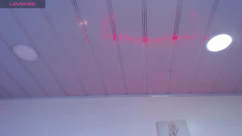 Snapshot of candy_lux_ chatting on February 6, 2026, 9:51 pm Candy online show from February 6, 2026, 9:51 pm