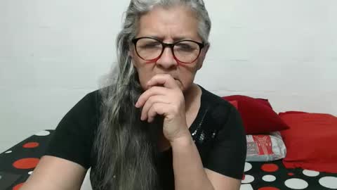 candy online show from November 28, 2025, 11:13 am