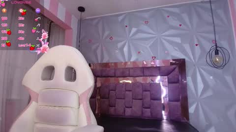 Snapshot of candy_morgan412 chatting on September 16, 2025, 11:11 am Ania online show from September 16, 2025, 11:11 am