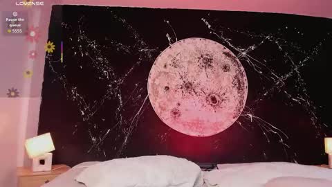 Snapshot of candyandmarilyn chatting on September 21, 2025, 8:43 pm and MarilynHot online show from September 21, 2025, 8:43 pm