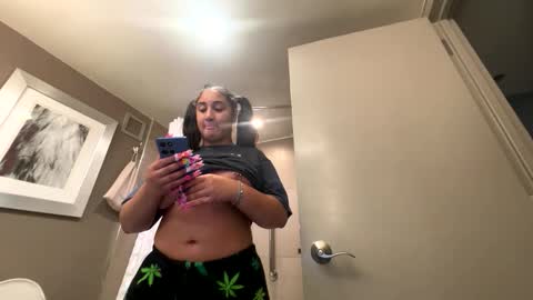 Snapshot of candyclaws05 chatting on May 11, 2026, 6:16 pm candyclaws05 online show from May 11, 2026, 6:16 pm