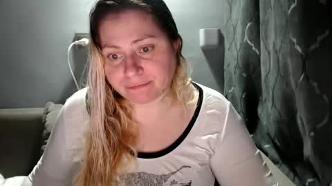 Laura online show from November 1, 2025, 8:11 pm