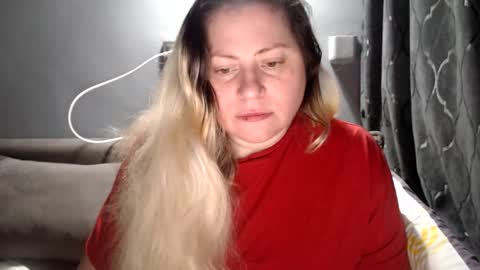 Snapshot of candycream74 chatting on May 15, 2026, 7:10 pm Laura online show from May 15, 2026, 7:10 pm