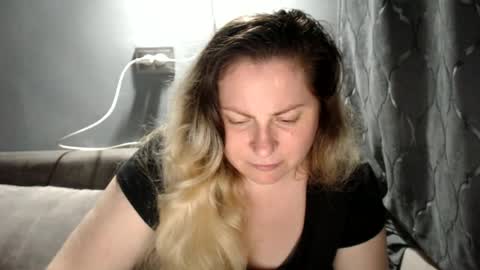 Snapshot of candycream74 chatting on June 24, 2026, 7:46 pm Laura online show from June 24, 2026, 7:46 pm