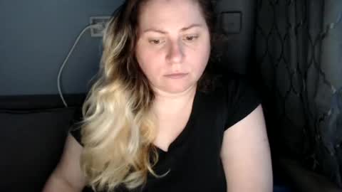 Snapshot of candycream74 chatting on June 25, 2026, 4:44 pm Laura online show from June 25, 2026, 4:44 pm