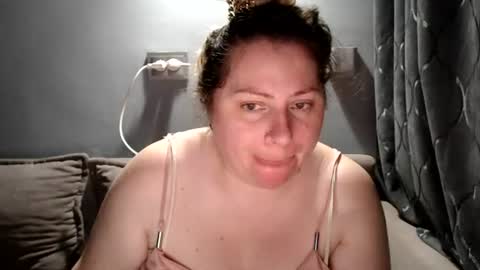 Snapshot of candycream74 chatting on July 5, 2026, 5:53 pm Laura online show from July 5, 2026, 5:53 pm