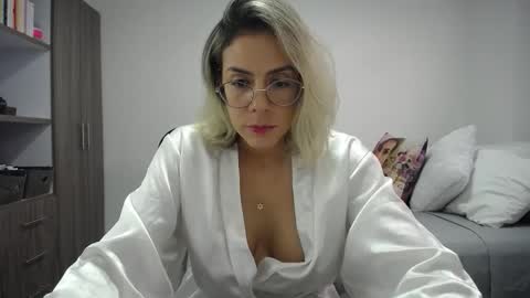 Candy Dowson online show from May 7, 2026, 8:58 pm