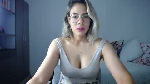 Candy Dowson online show from June 4, 2026, 10:10 am