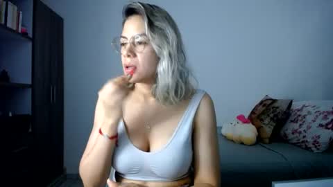 Candy Dowson online show from July 2, 2026, 9:37 am