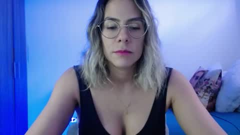 Candy Dowson online show from July 28, 2026, 8:52 pm