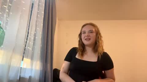 Snapshot of candyflop chatting on June 21, 2026, 6:54 pm Anna online show from June 21, 2026, 6:54 pm
