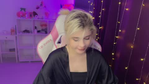 You can call me HH online show from December 14, 2025, 6:01 pm