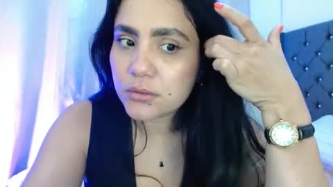 Snapshot of candyhot4 chatting on December 20, 2024, 4:31 am candy online show from December 20, 2024, 4:31 am